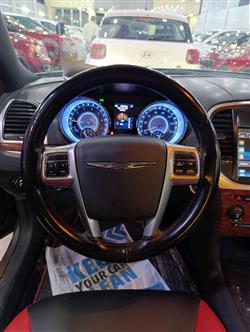 کرایسلەر 300